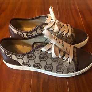 Michael Khors womens shoes size 8